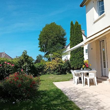 Maison De Charme Proche Centre Ville Avranches Bagian luar foto