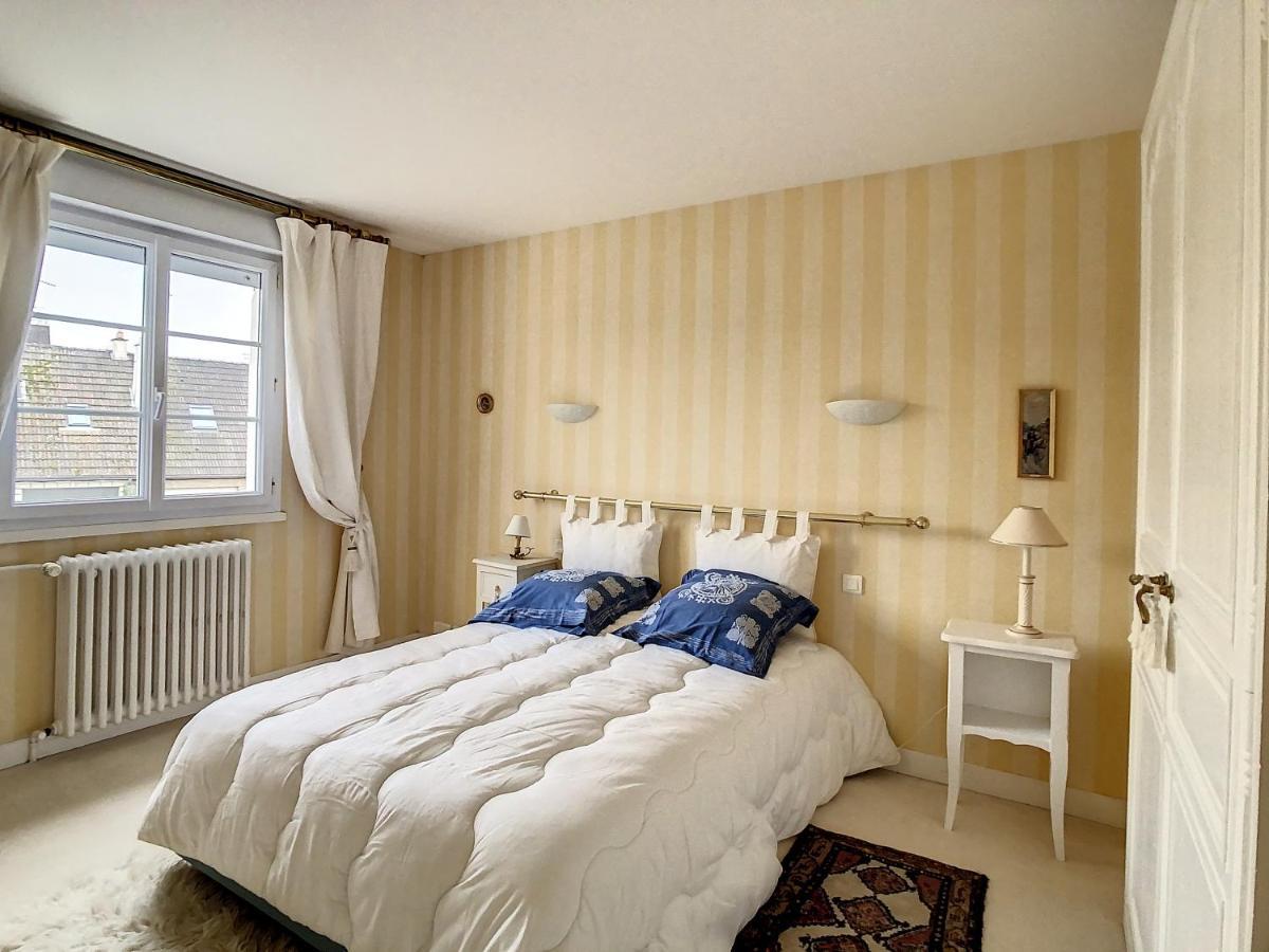 Maison De Charme Proche Centre Ville Avranches Bagian luar foto