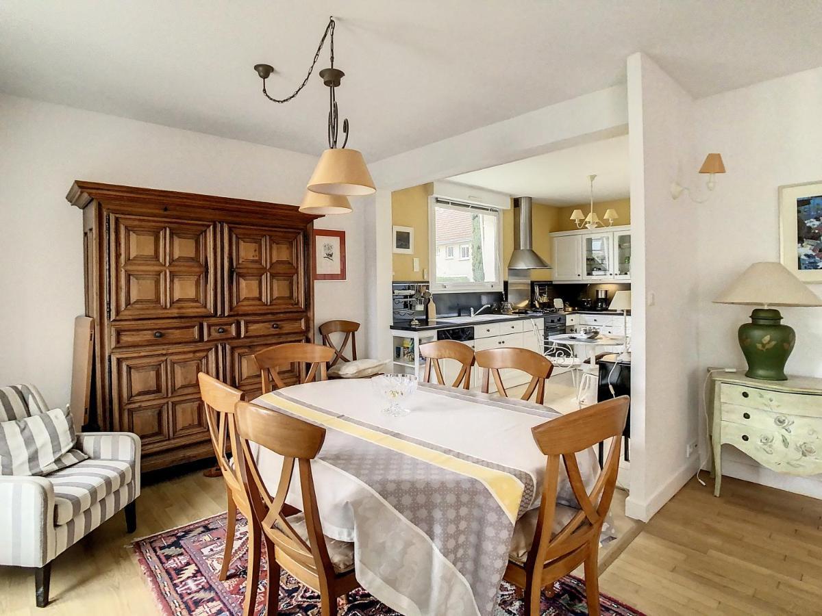 Maison De Charme Proche Centre Ville Avranches Bagian luar foto