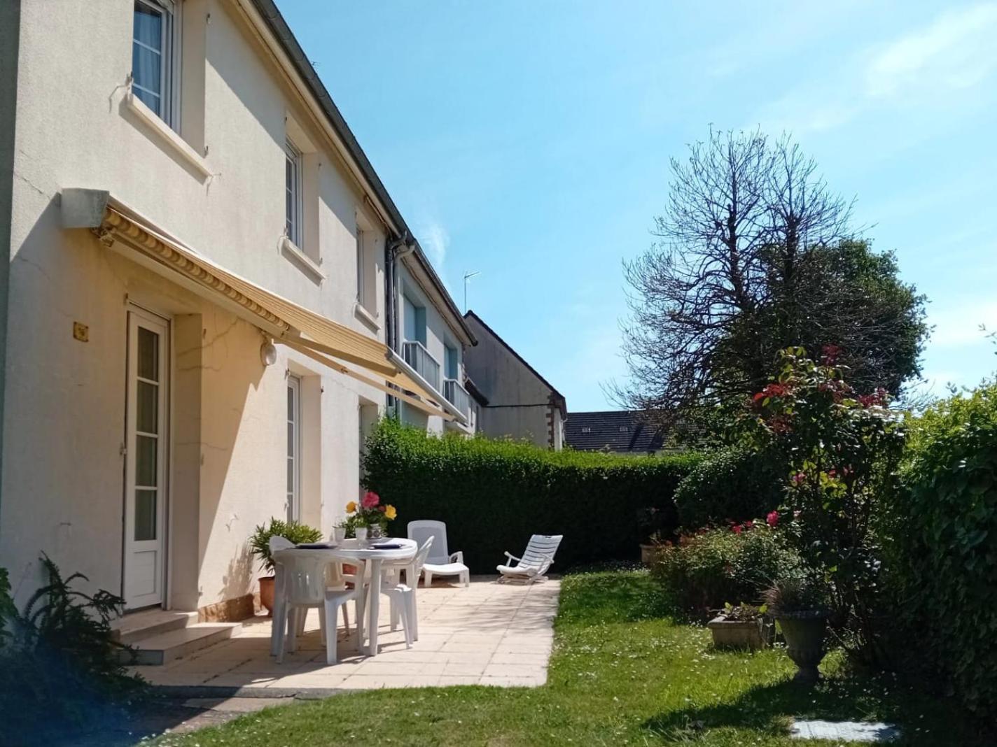 Maison De Charme Proche Centre Ville Avranches Bagian luar foto